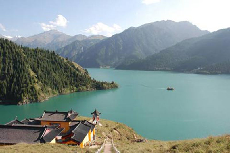 Top 10 summer resorts in China