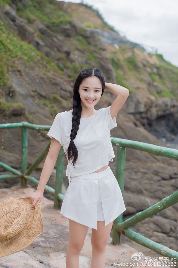Have you met her? Campus belle from Wuhan University