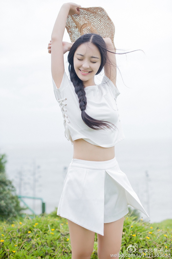 Have you met her? Campus belle from Wuhan University