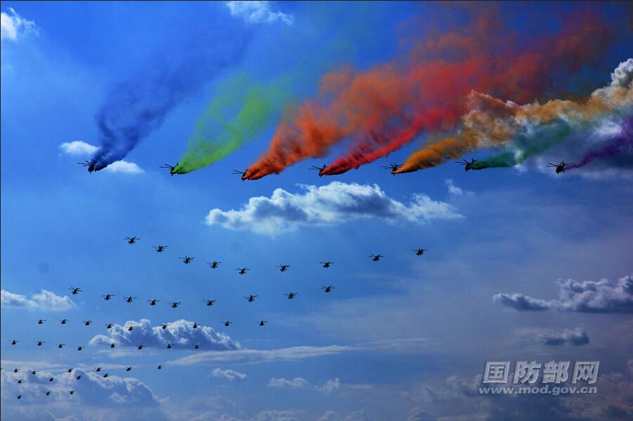 Stunning photos of air show in China’s V-Day parade