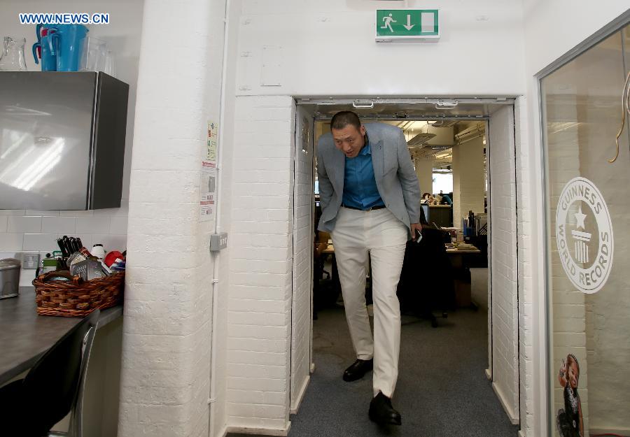 Chinese couple claim title for Guinness world's tallest married couple