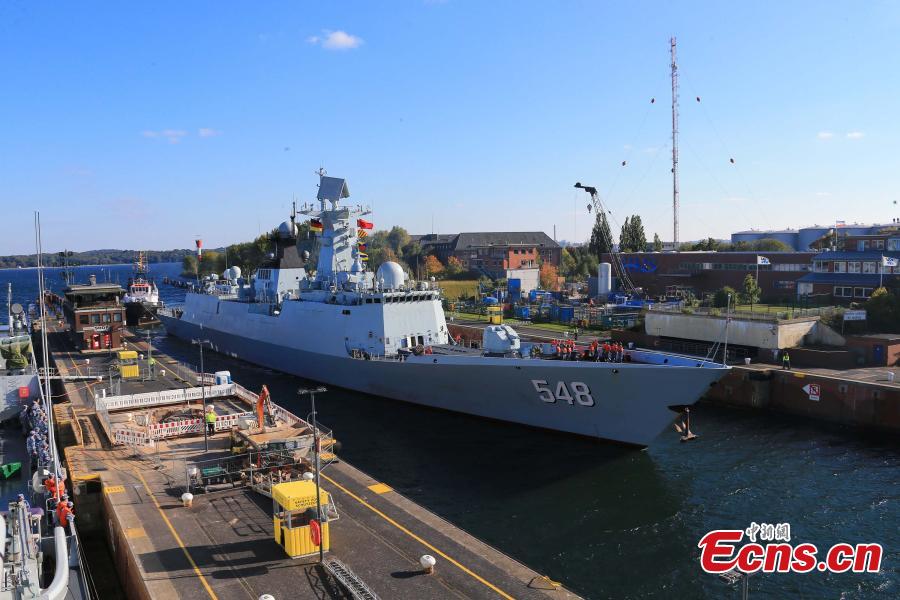 Chinese naval fleet passes through Kiel Canal