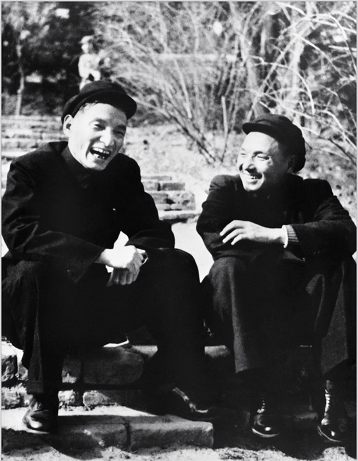 Chinese leaders in lens of photographer Hou Bo