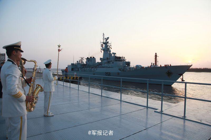 Pakistani naval ships arrive in Shanghai for goodwill visit