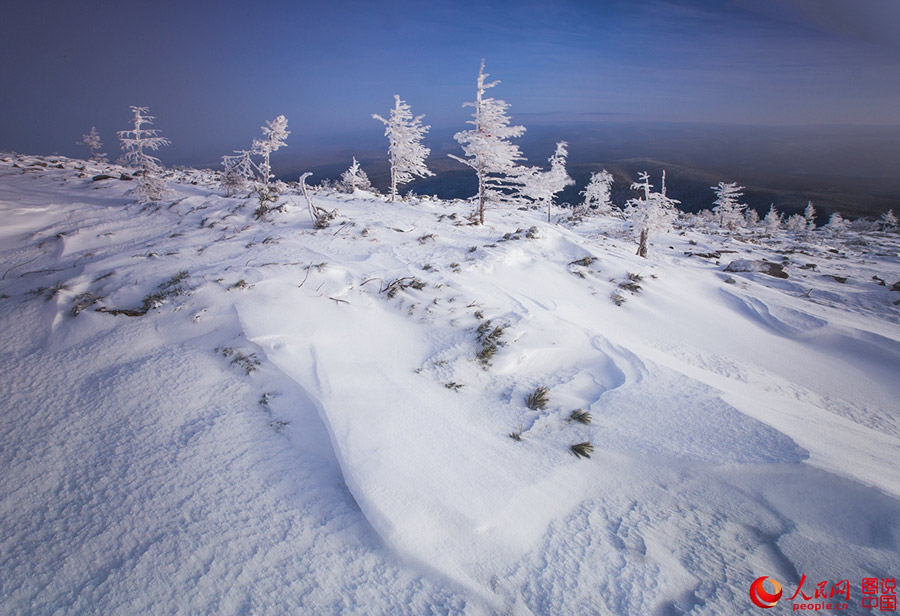 Gorgeous crystal sceneries taken in the coldest region in ??China