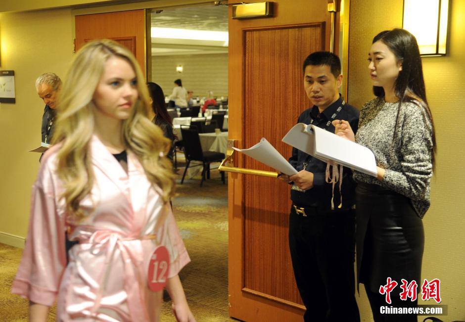 Finding sexiest underwear supermodels