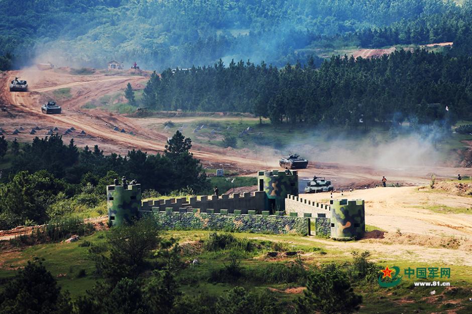 PLA holds joint air-ground military drill