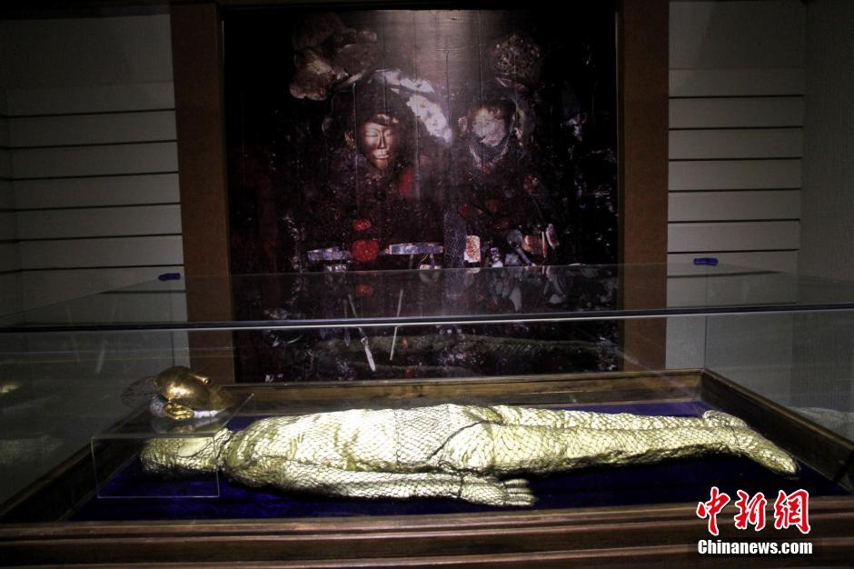 Cultural relics dating back to Liao Dynasty on display in E China