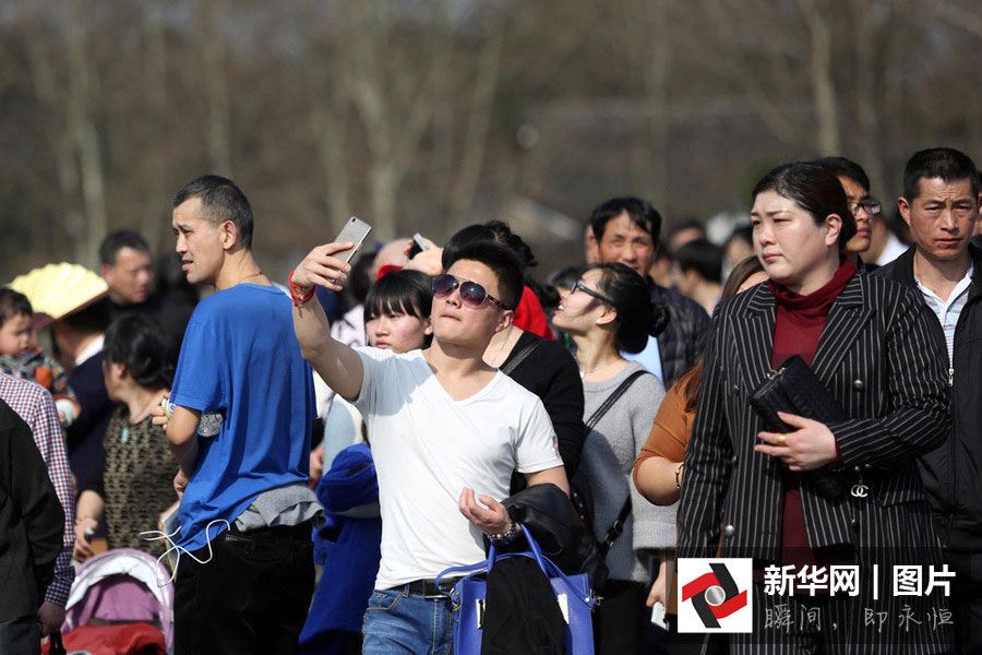 China Sees North-south Temperature Contrast during Holiday