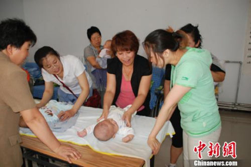 China to embrace baby boom in Year of the Monkey