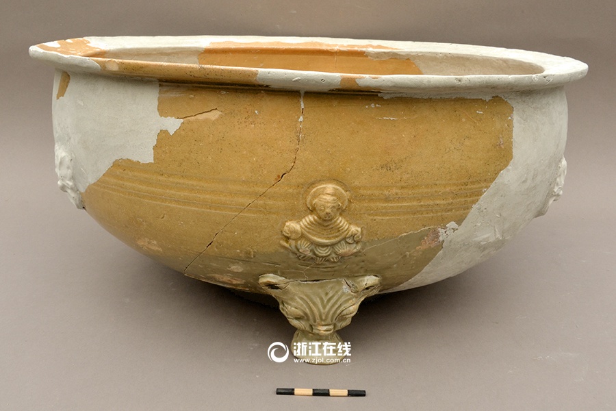 New discoveries in Phoenix Mountain kiln site in Zhejiang
