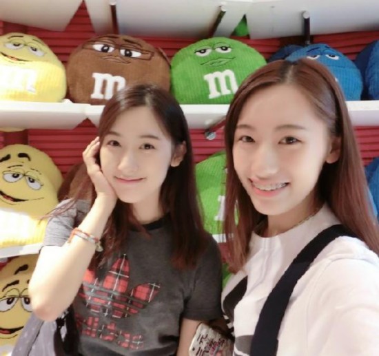 Beautiful twins admitted by Harvard University