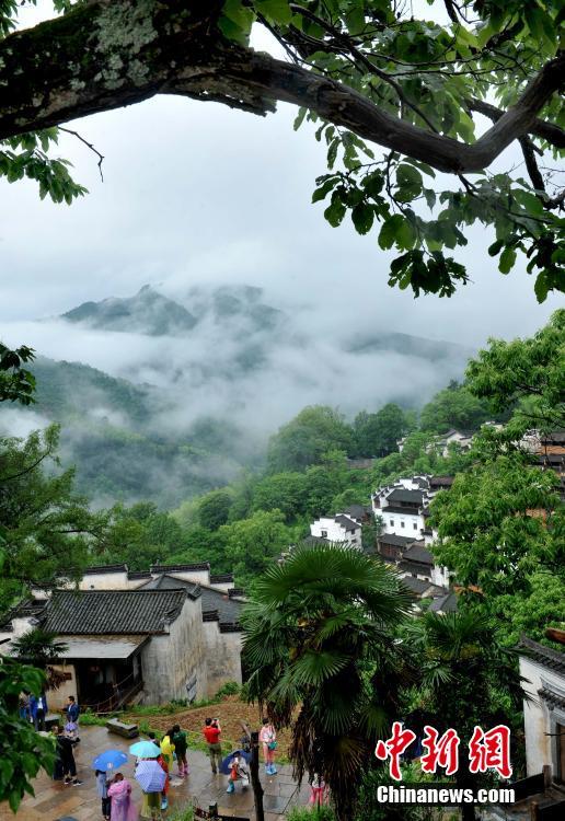 Fantastic view: China’s most beautiful villages in Wuyuan