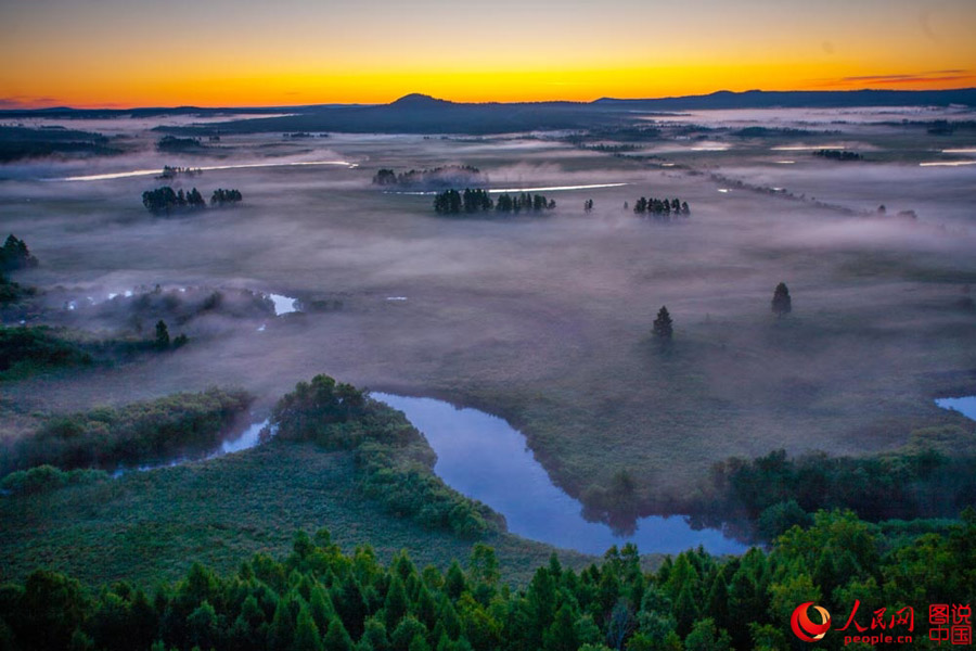 Intoxicating scenery of Nanwenghe Wetland