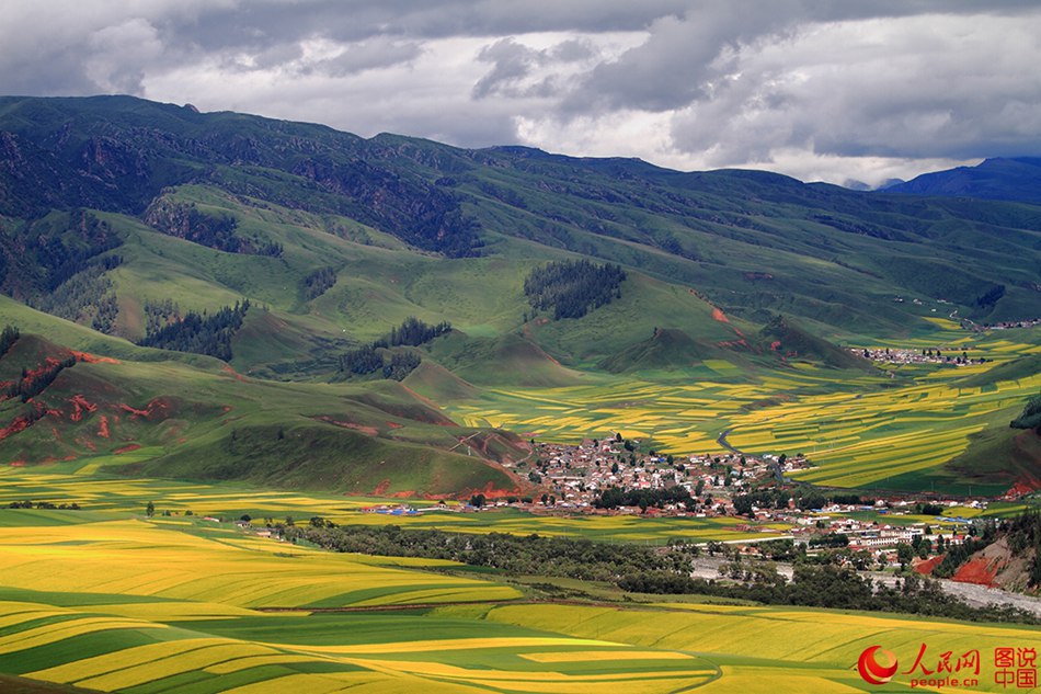 Magnificent mountain views in northwest China