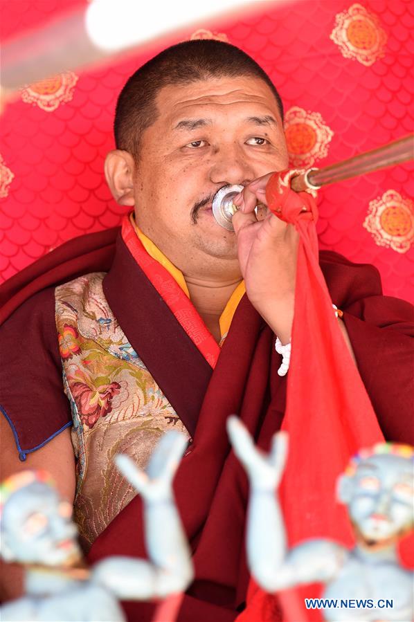 CHINA-TIBET-SORCERER'S DANCE (CN) 