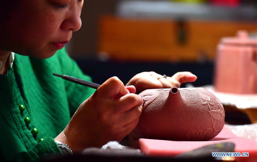 Nixing pottery: time-honored craft in S China's Guangxi