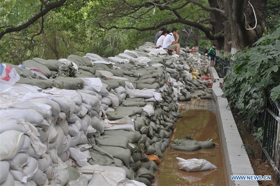 964,600 residents relocated in C China's Hunan due to flood