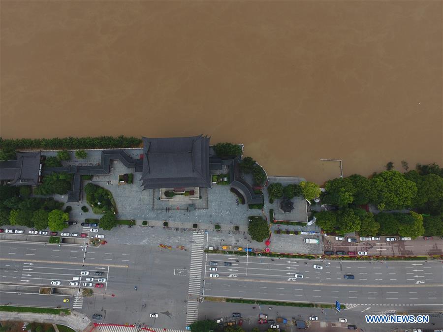 964,600 residents relocated in C China's Hunan due to flood