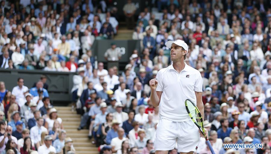 Wimbledon Championships men's singles quarter-finals: Querrey beats Murray 3-2