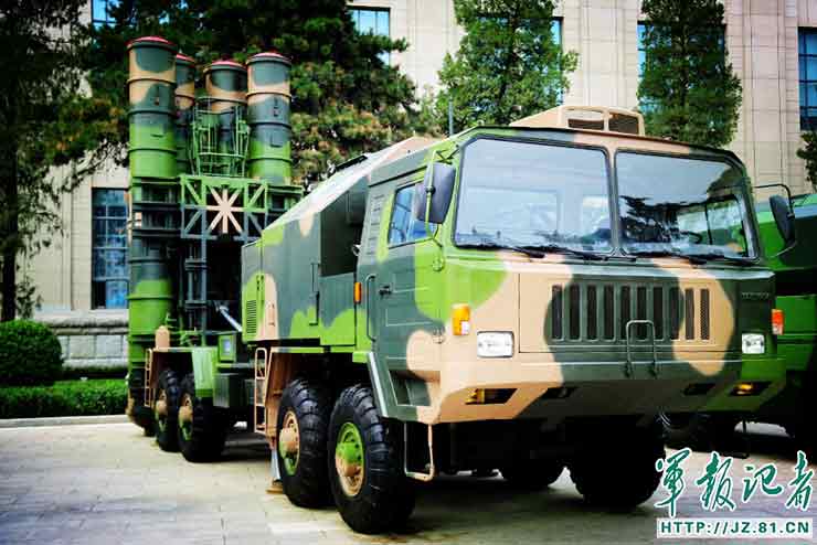 PLA weapons exhibition opens to the public