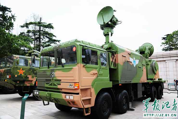 PLA weapons exhibition opens to the public
