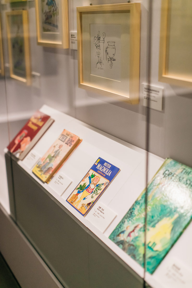Illustration winners of Hans Christian Andersen Award on display in Beijing