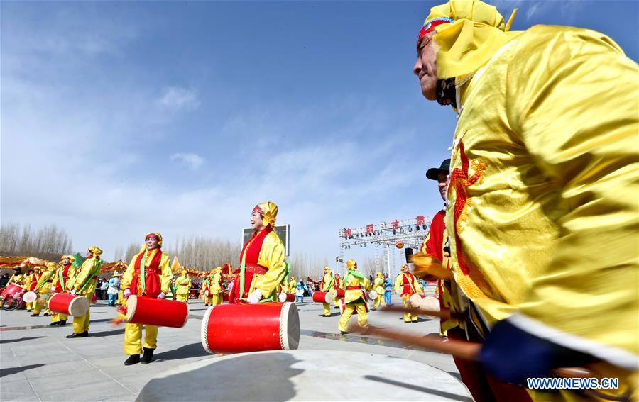 People perform folk dance nationwide during Spring Festival