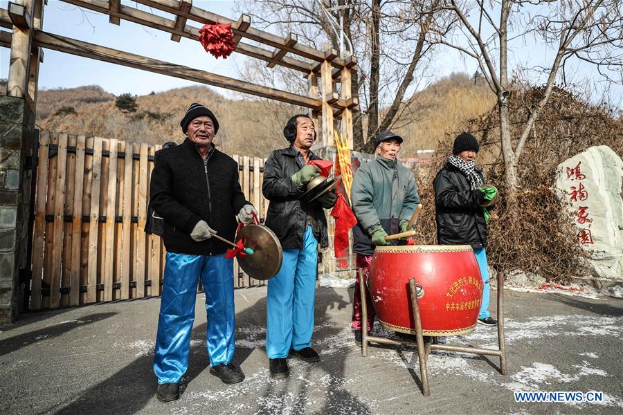 Villagers rehearse for traditional shehuo performance in NE China's Liaoning