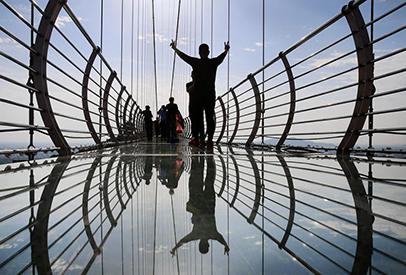 Glass bridge at Huaxi World Adventure Park in Jiangsu