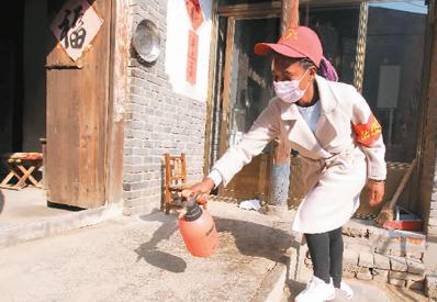 Foreign volunteers join in fight against epidemic in China