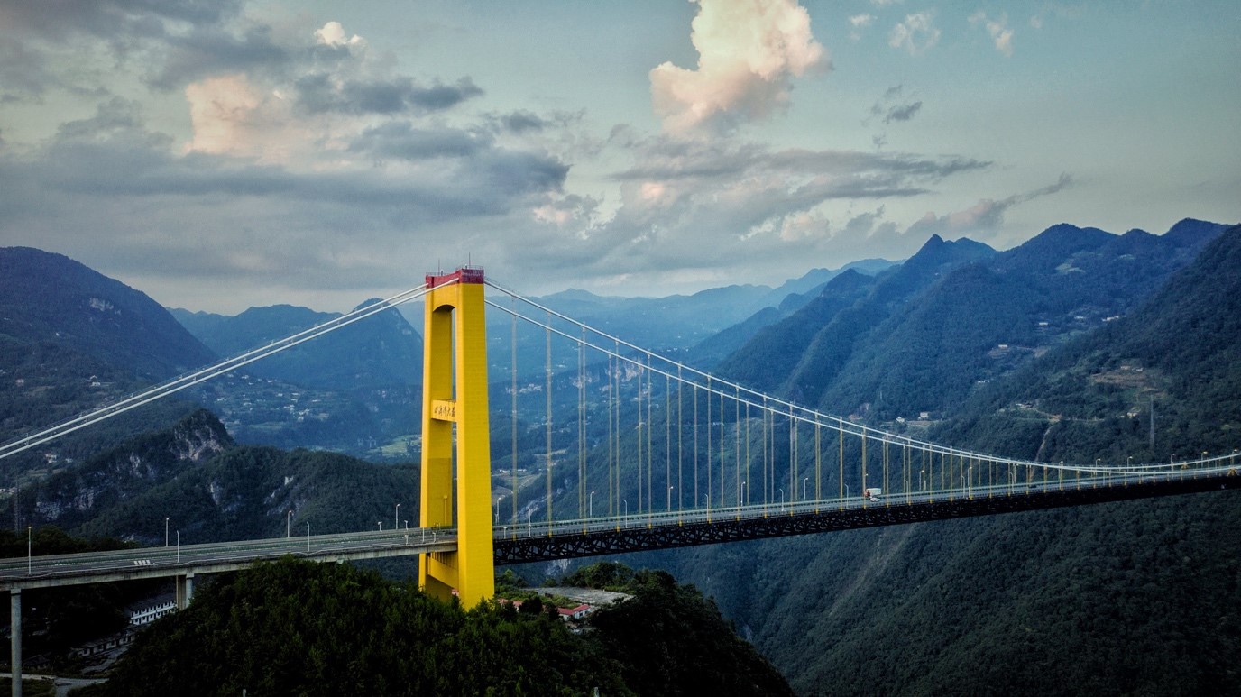 Aerial view of Siduhe Bridge on Shanghai-Chongqing Highway in central China's Hubei