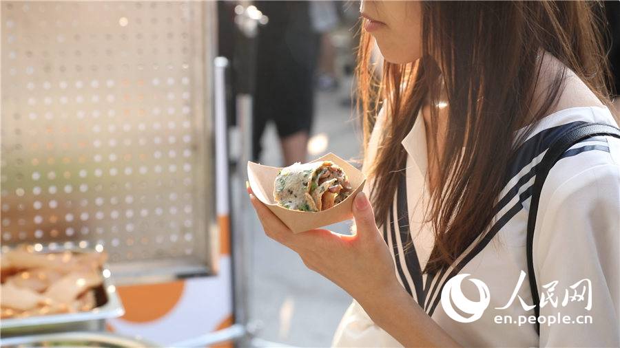 Pancake brands from home and abroad assemble for Beijing festival