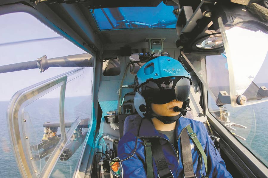 Army aviation brigade trains near Bohai Bay