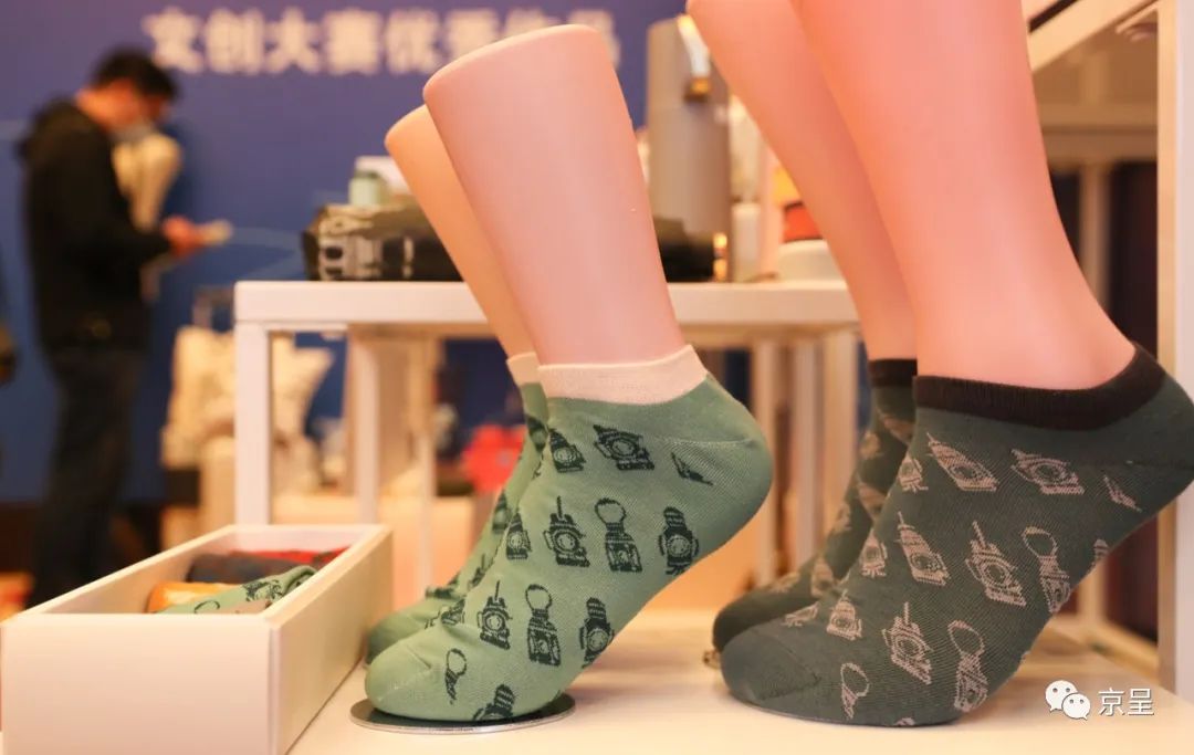 In pics: Railway-themed exhibition held in Beijing