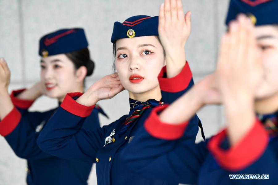 Train crew members attend etiquette training in Ningxia