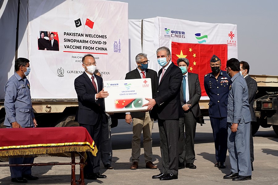 China to push ahead equitable distribution of COVID-19 vaccines