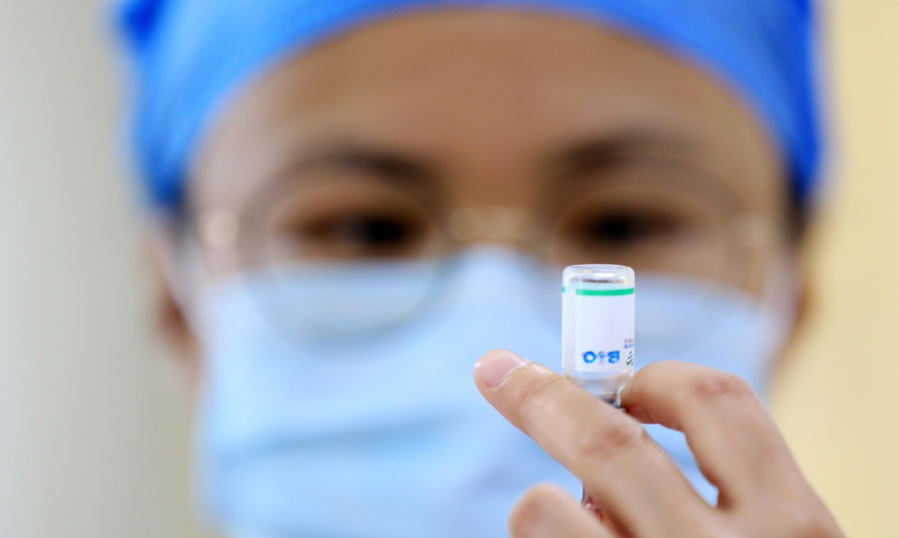 Chinese COVID-19 vaccines contribute to global fight against pandemic