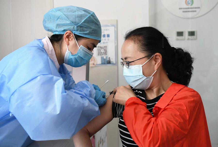 China administers nearly 140 million COVID-19 vaccines