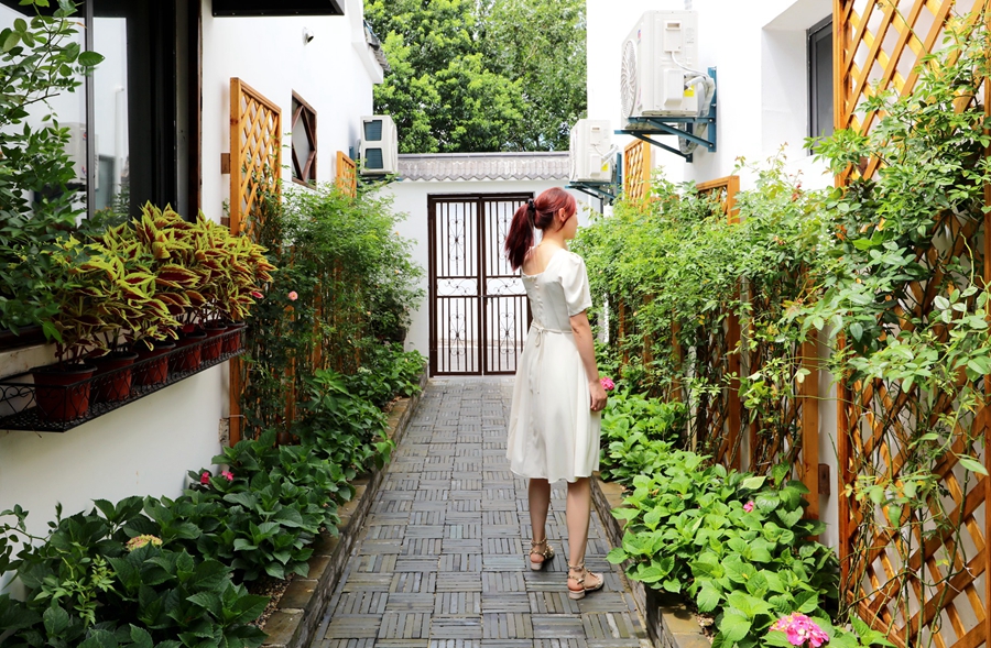 Village in Nanjing, east China embraces prosperity through development of homestay tourism industry