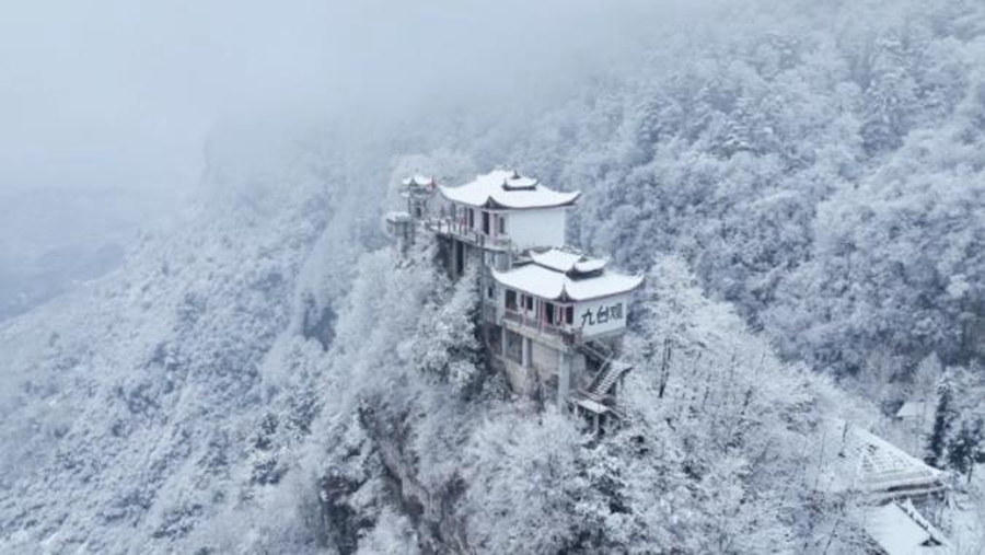 In pics: Picturesque snowy scenery captured across China