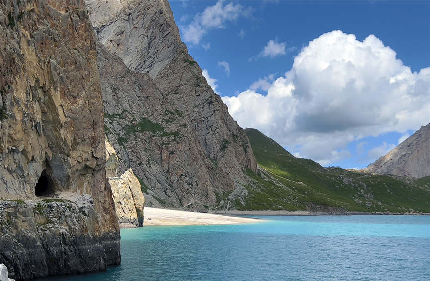 Picturesque scenery of Paradise Lake in NW China's Xinjiang