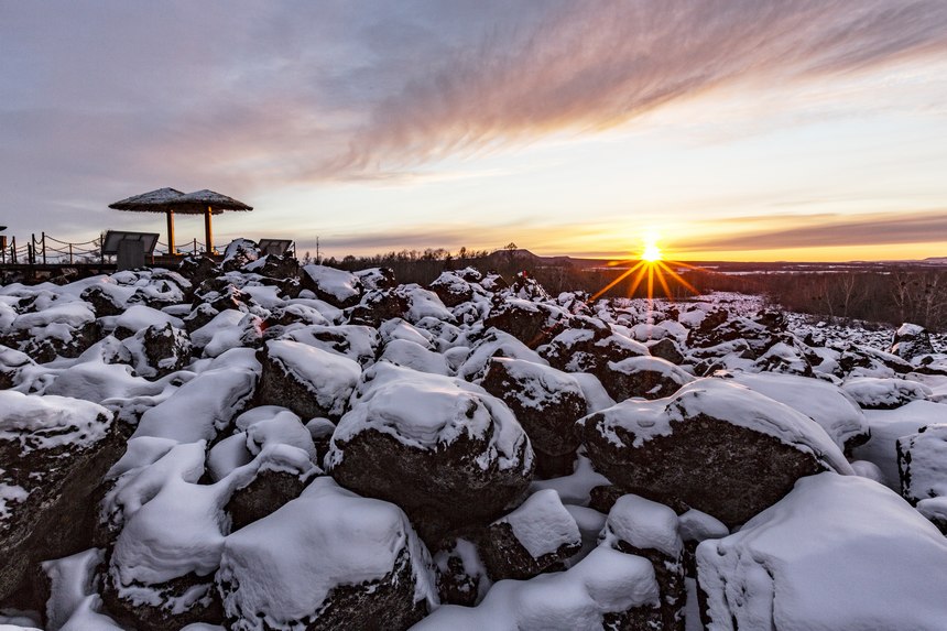 Picturesque winter scenery of Wudalianchi in NE China's Heilongjiang
