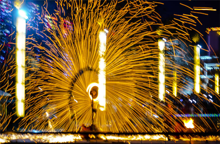 In pics: Folk artists perform 