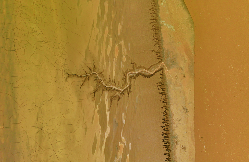 A bird's-eye view of crisscrossing