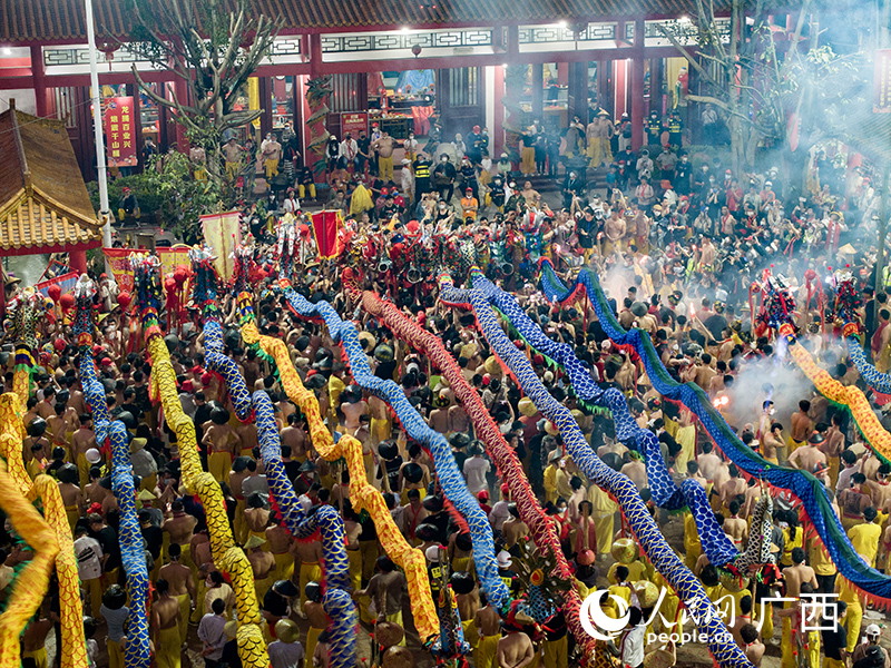Firecracker Dragon Festival held in Binyang, S China's Guangxi