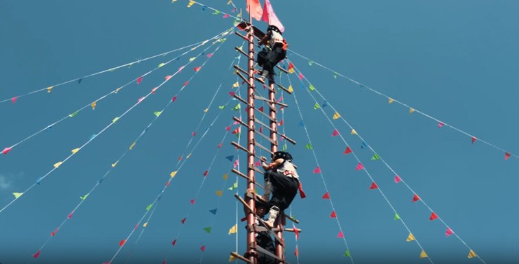 Thrilling performances mark Lisu ethnic group's traditional festival in SW China's Yunnan