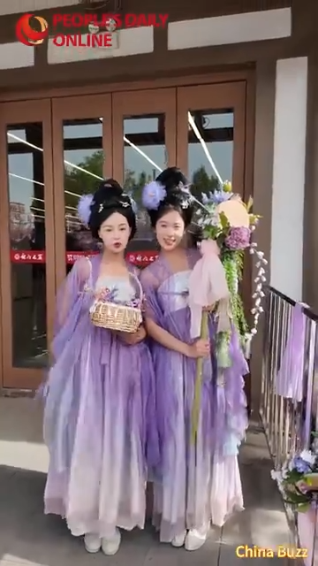 China Buzz: Young Chinese embrace traditional Hanfu fashion