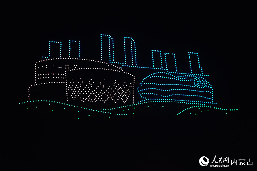 Drone, firework, musical fountain performances staged in Inner Mongolia's Ordos