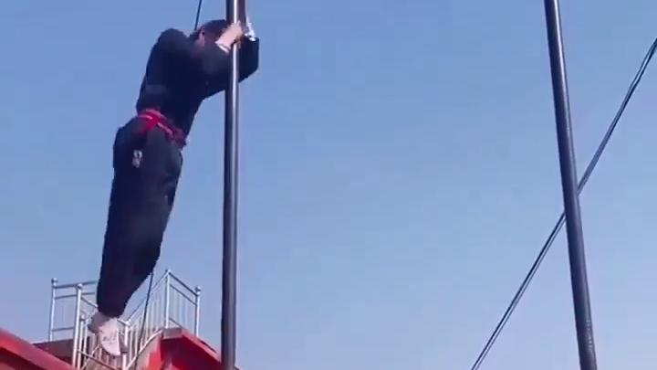 Incredible pole climbing